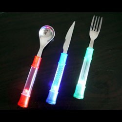 Light Knife/Fork/Spoon 
P(gun)I: